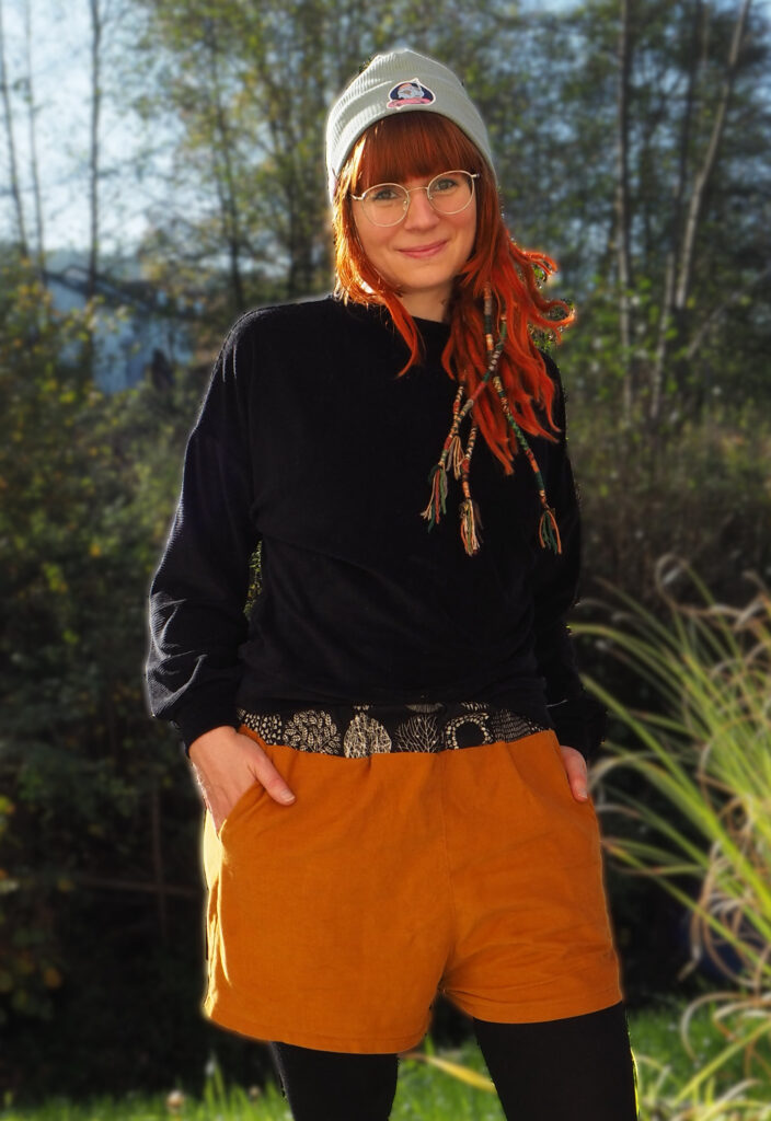 mein genähtes Herbst Outfit Shorts Heinz Konfetti Patterns