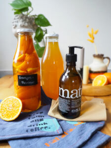 selbstgemachter Orangenreiniger