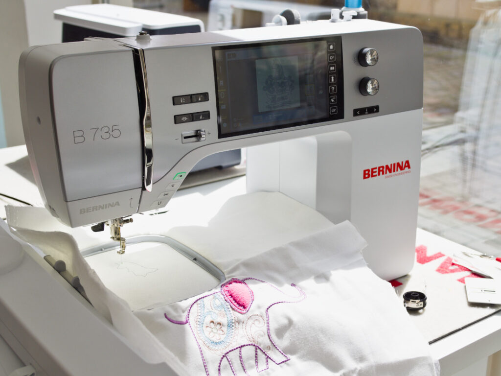 Bernina Stickmaschine B 735