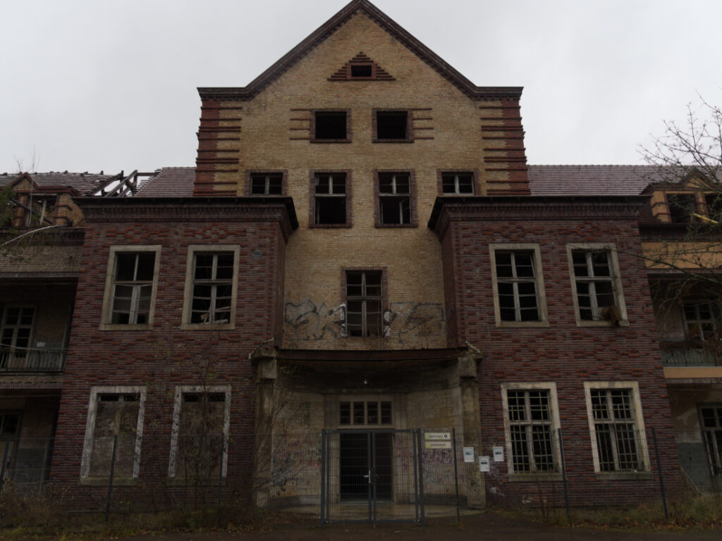 lost place berlin beelitz heilstätten