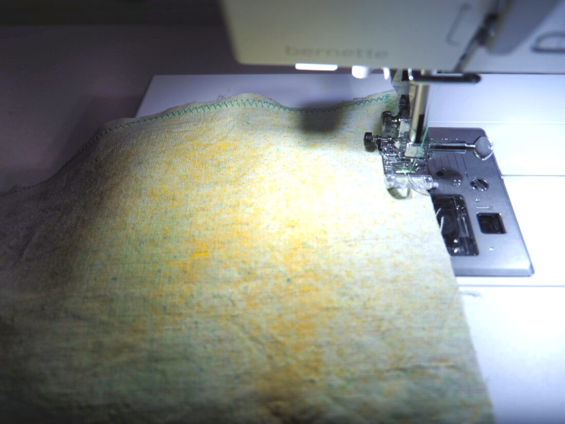 Kanten mit dem Zickzack-Stich versäubern